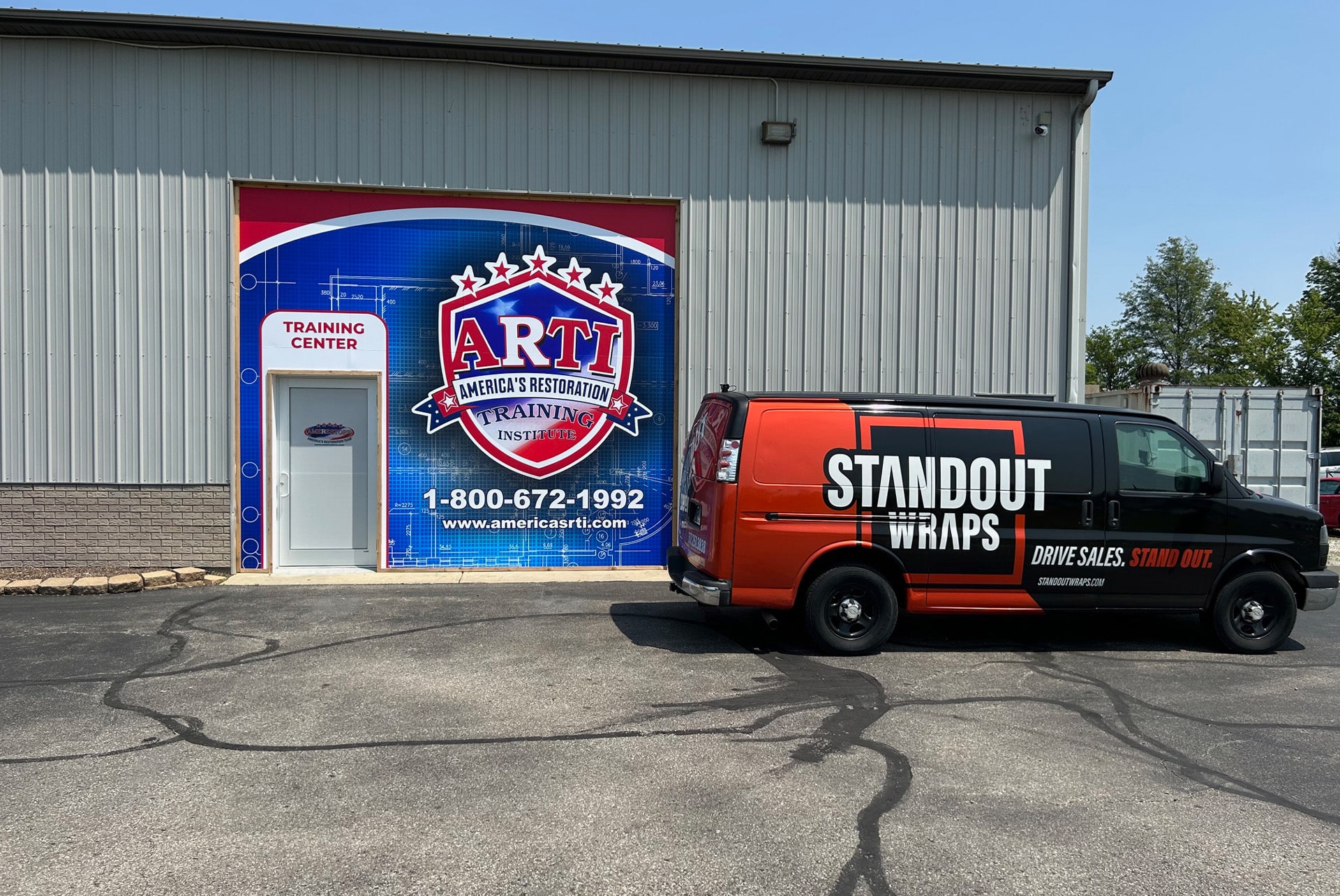 The Benefits of Using Your Storefront as Advertising